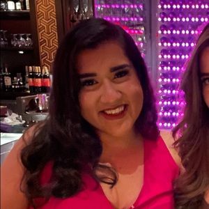 Meet your Posher, Elisa